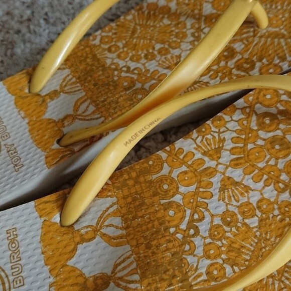 Tory Burch yellow tassels patterns Flip Flops size 7 - Picture 6 of 11